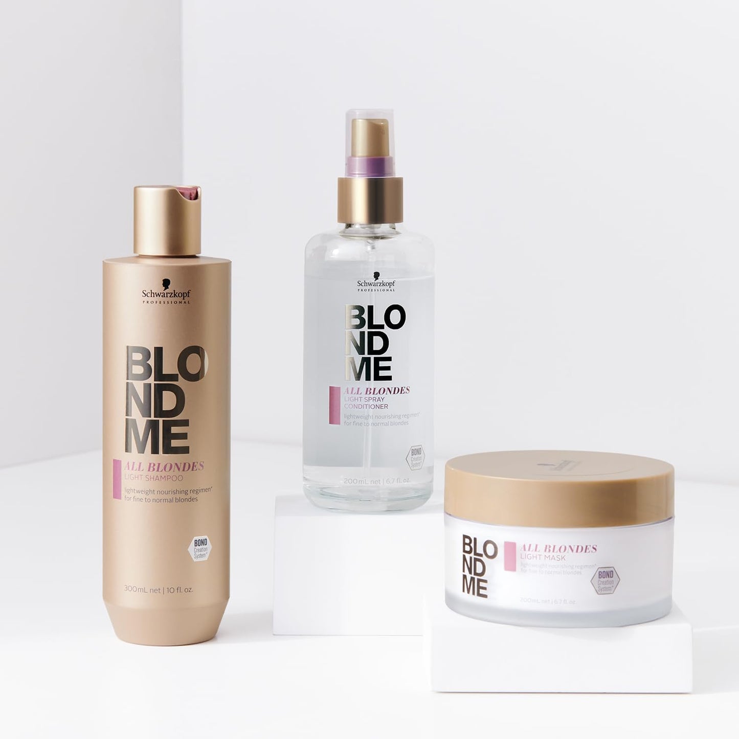 Schwarzkopf Professional BLONDME All Blondes Shampooing Léger Cheveux Colorés Éclaircis Décolorés 3D Bond Creation System Extrait De Soie De Mûrier Nourrissant Adoucissant Brillance 300 ml