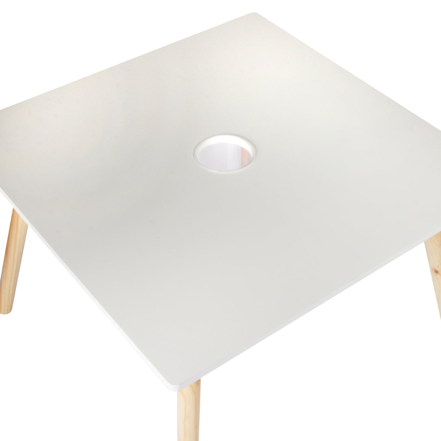 Table Avec Pot A Crayons Gribouille