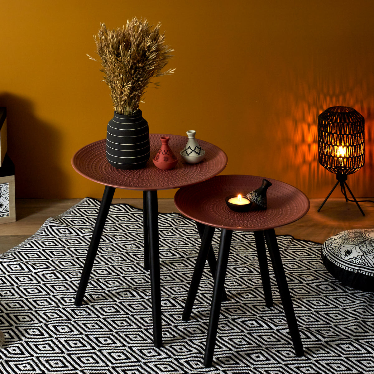 Table Gigogne Ronde Relief Ocre X2